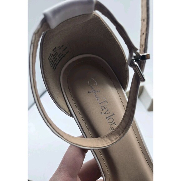 Sophia Taylor White Heels Clear Open Toe Style Lynn Sz 10 M 3" Heel Sandal Shoe - Picture 13 of 16